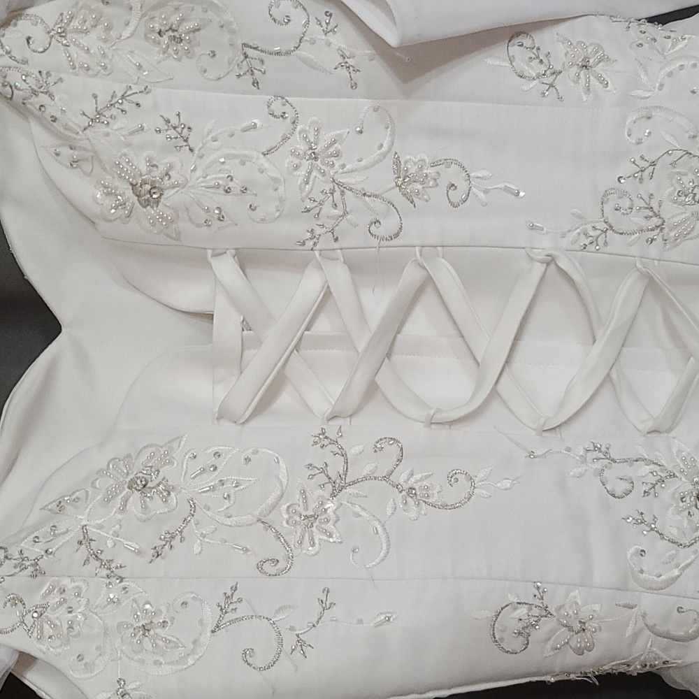 Marys Import Bridal Wedding Dress Sleeveless‎ White Beaded Embroidered Gloves 10 - Picture 10 of 16